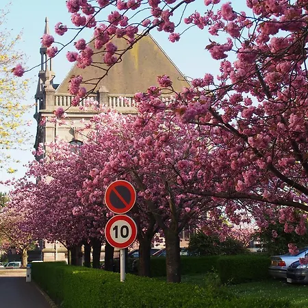 Hotell Du Croise Marcq-en-Baroeul