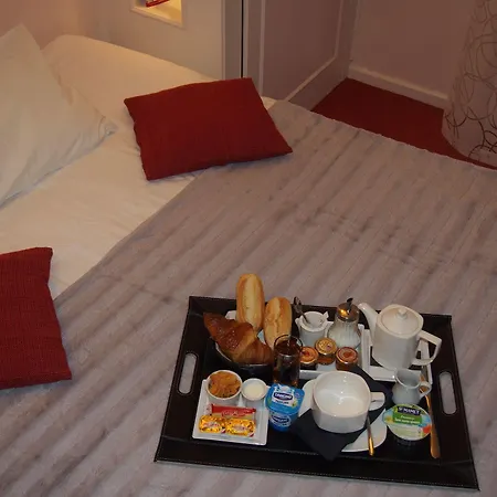 Du Croise Hotel